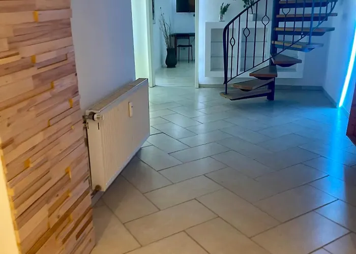 Schoene, Hochwertige 5 In Oberhausen (North Rhine-Westphalia)